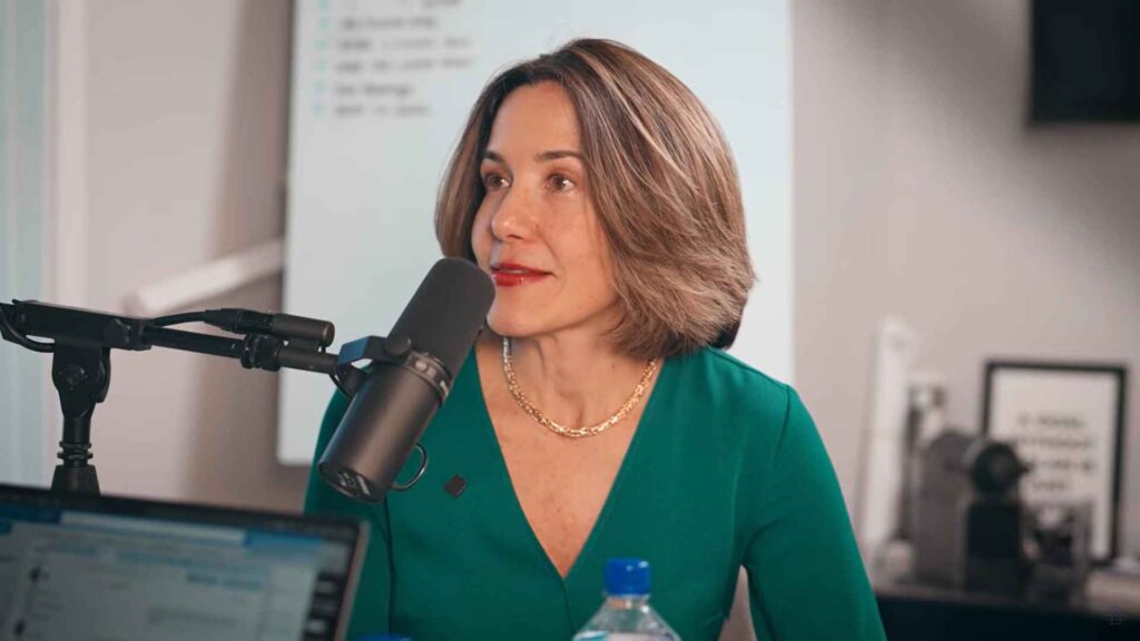 Valeria Averett offering expert guidance on Miami schools for new families.